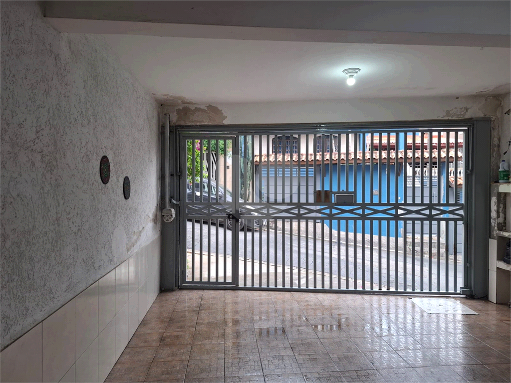 Sobrado venda Jardim Recanto Verde com 182m2, 3 quartos, 1 suíte, sala, cozinha, lavabo, quintal, porão, 2 vagas de garagem. 