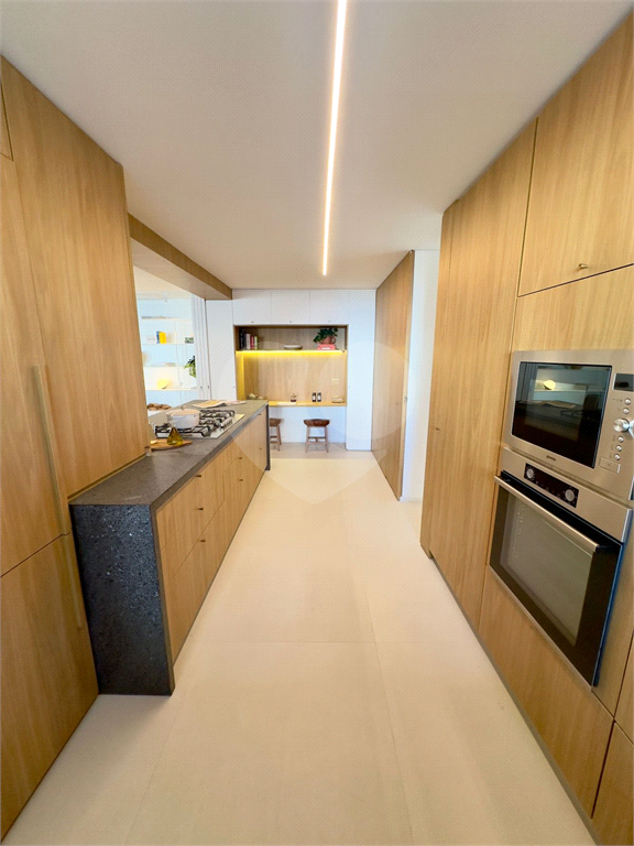 Brooklin Novo - Apto pronto - 229,36 m² - 4 suites - 3vgs