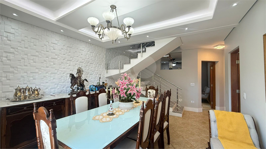 Casa para Locação 220m²| 3 Dormitórios| 3 Salas| Lareira | Área Gourmet com Piscina| Jardim Paulista em Atibaia