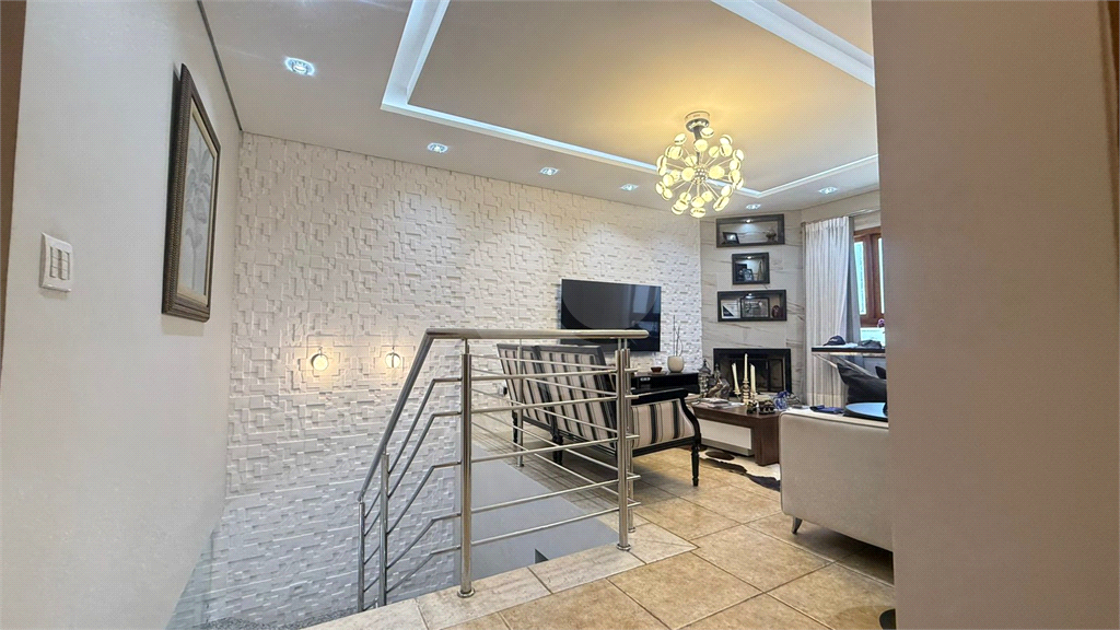 Casa para Locação 220m²| 3 Dormitórios| 3 Salas| Lareira | Área Gourmet com Piscina| Jardim Paulista em Atibaia