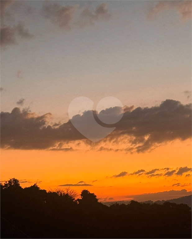 Casa para Locação 220m²| 3 Dormitórios| 3 Salas| Lareira | Área Gourmet com Piscina| Jardim Paulista em Atibaia