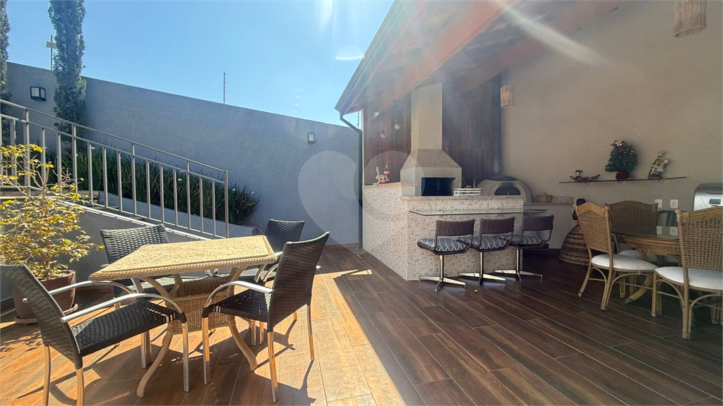 Casa para Locação 220m²| 3 Dormitórios| 3 Salas| Lareira | Área Gourmet com Piscina| Jardim Paulista em Atibaia