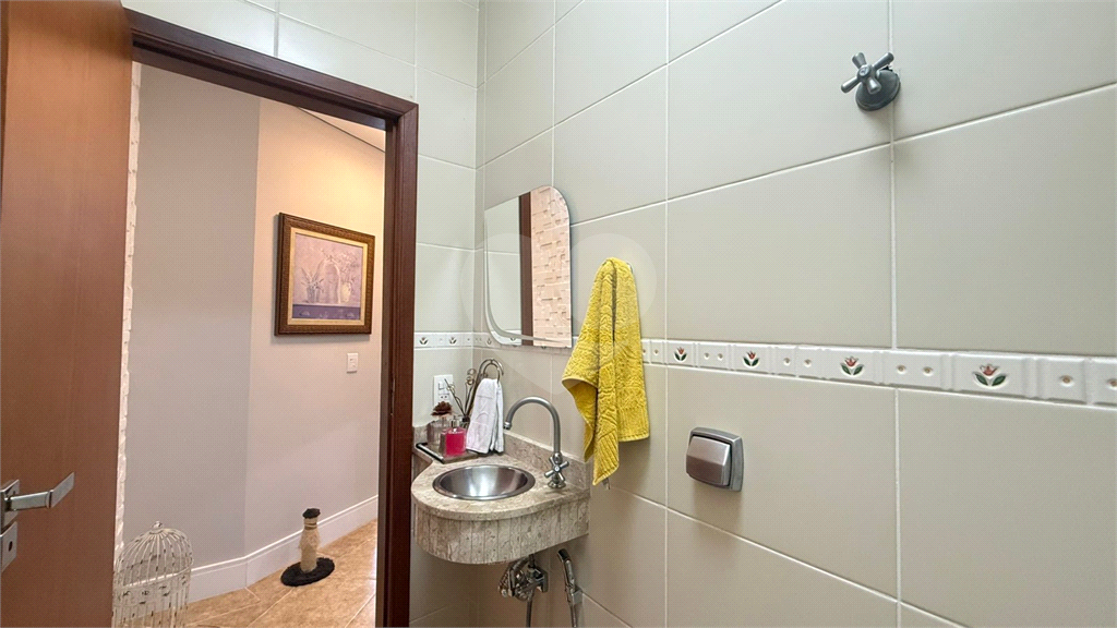 Casa para Locação 220m²| 3 Dormitórios| 3 Salas| Lareira | Área Gourmet com Piscina| Jardim Paulista em Atibaia