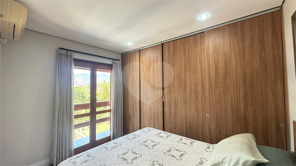 Casa para Locação 220m²| 3 Dormitórios| 3 Salas| Lareira | Área Gourmet com Piscina| Jardim Paulista em Atibaia