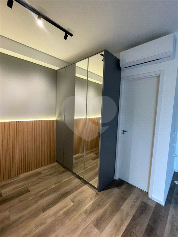 Studio mobiliado e decorado - Vila Olímpia