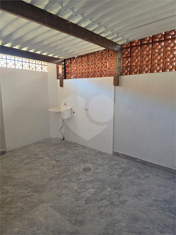 SOBRADO REFORMADO 2 DORMITÓRIOS ´À VENDA BOSQUE DA SAÚDE