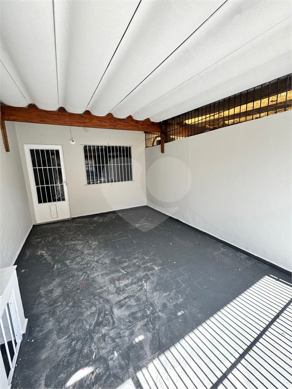 SOBRADO REFORMADO 2 DORMITÓRIOS ´À VENDA BOSQUE DA SAÚDE