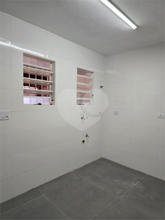 SOBRADO REFORMADO 2 DORMITÓRIOS ´À VENDA BOSQUE DA SAÚDE