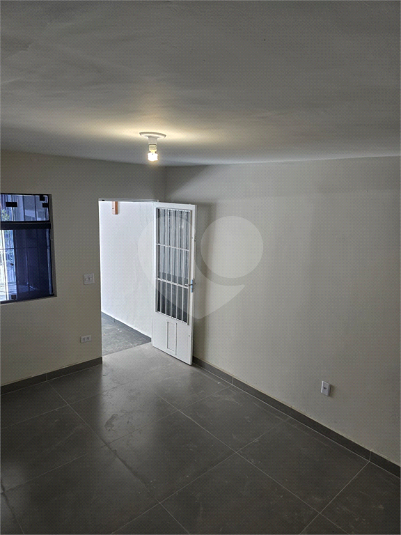 SOBRADO REFORMADO 2 DORMITÓRIOS ´À VENDA BOSQUE DA SAÚDE