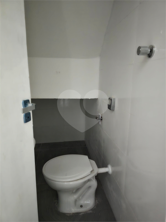 SOBRADO REFORMADO 2 DORMITÓRIOS ´À VENDA BOSQUE DA SAÚDE