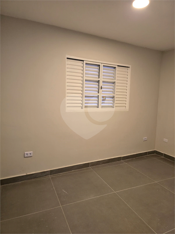 SOBRADO REFORMADO 2 DORMITÓRIOS ´À VENDA BOSQUE DA SAÚDE