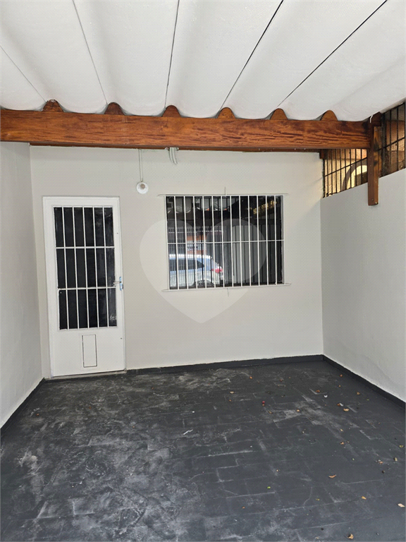 SOBRADO REFORMADO 2 DORMITÓRIOS ´À VENDA BOSQUE DA SAÚDE