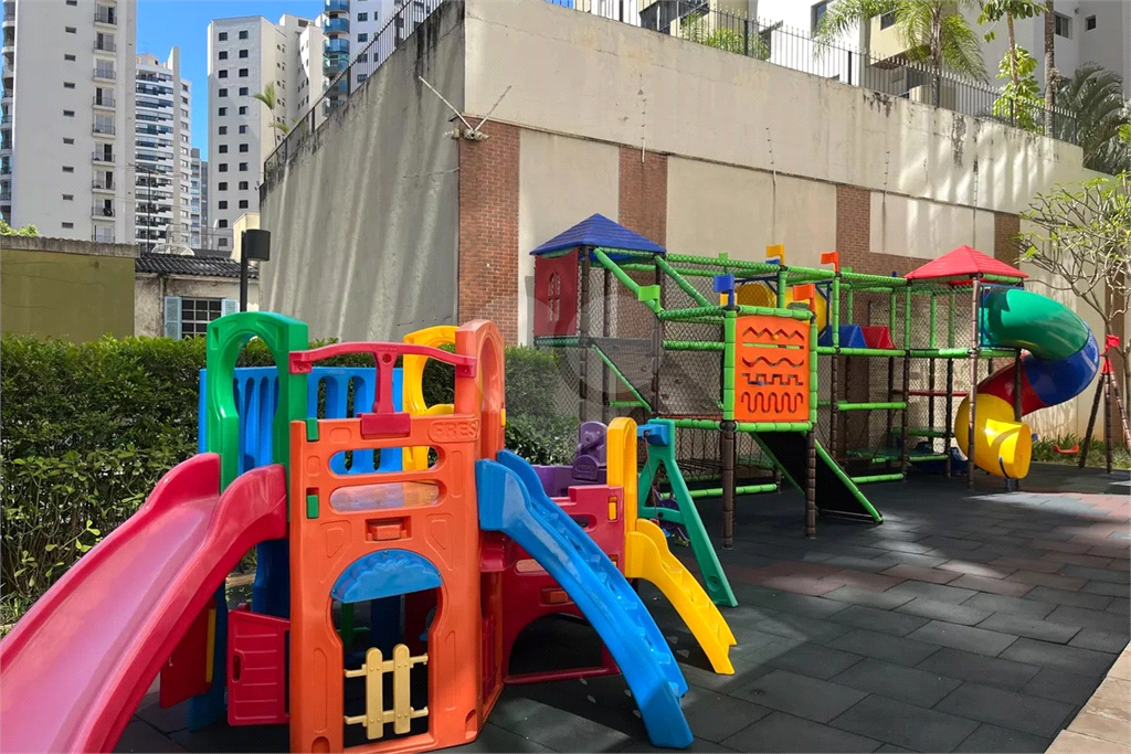 Apartamento Duplex 3 suites e 2 vagas de Garagem 