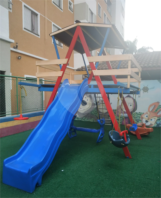 Apartamento a Venda Vila Maria com sacada, 2 dormitórios e 1 vaga fixa.