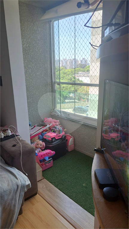 Apartamento a Venda Vila Maria com sacada, 2 dormitórios e 1 vaga fixa.