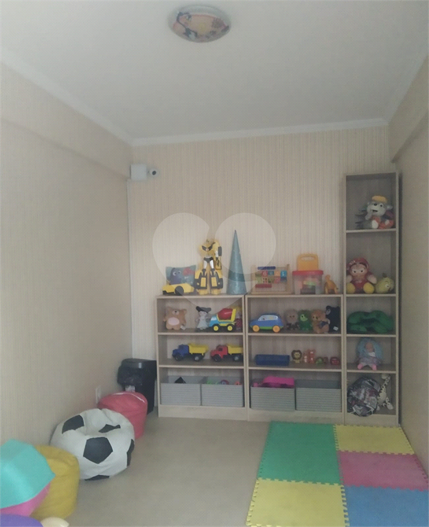 Apartamento a Venda Vila Maria com sacada, 2 dormitórios e 1 vaga fixa.