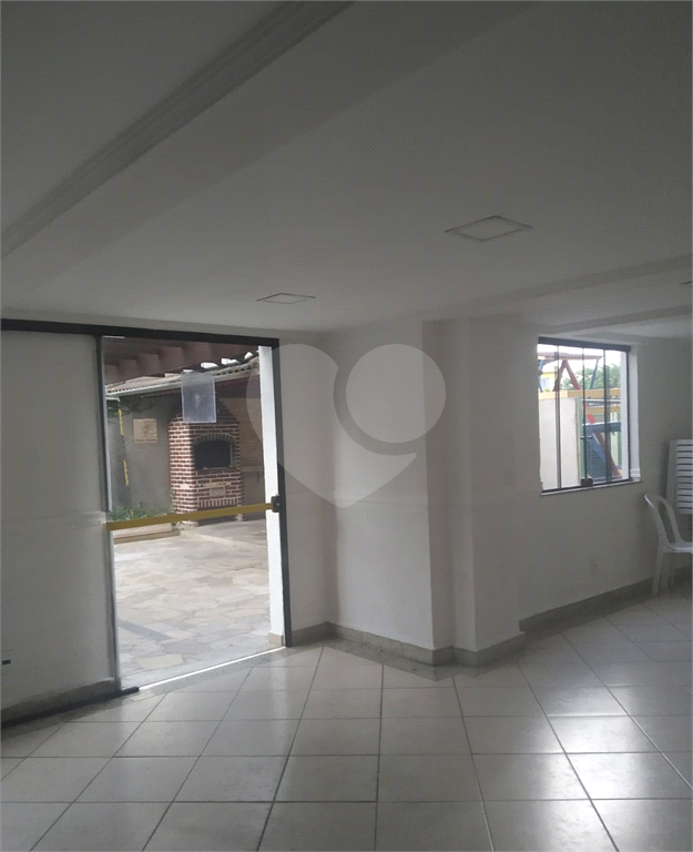 Apartamento a Venda Vila Maria com sacada, 2 dormitórios e 1 vaga fixa.
