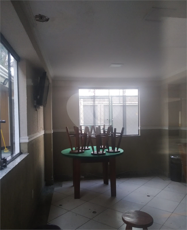 Apartamento a Venda Vila Maria com sacada, 2 dormitórios e 1 vaga fixa.