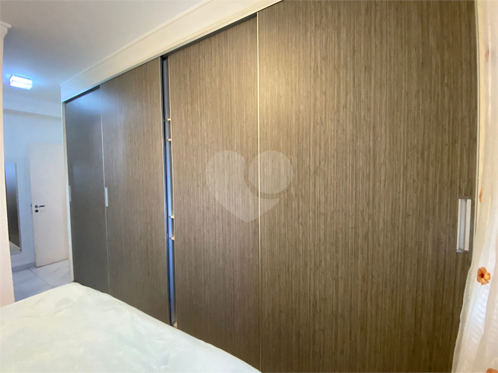 Apartamento para locação com 3 quartos e 2 vagas de garagem