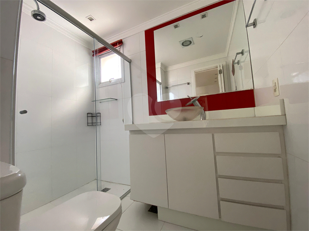 Apartamento para locação com 3 quartos e 2 vagas