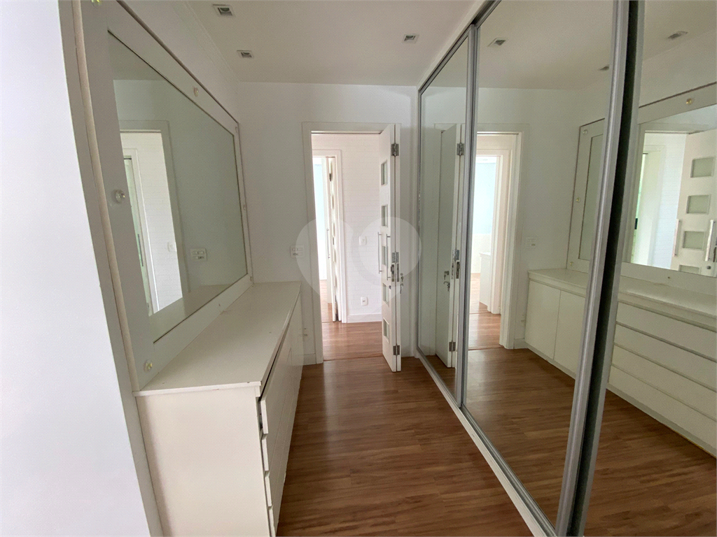 Apartamento para locação com 3 quartos e 2 vagas