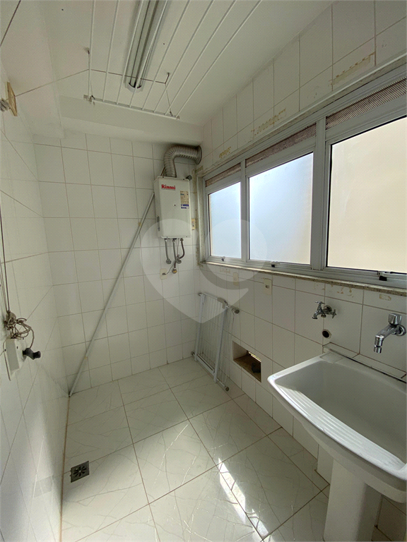 Apartamento para locação com 3 quartos e 2 vagas