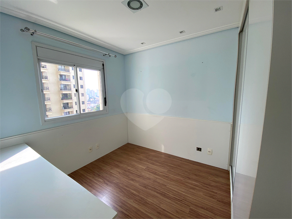 Apartamento para locação com 3 quartos e 2 vagas
