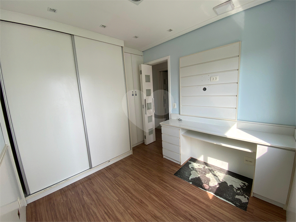 Apartamento para locação com 3 quartos e 2 vagas