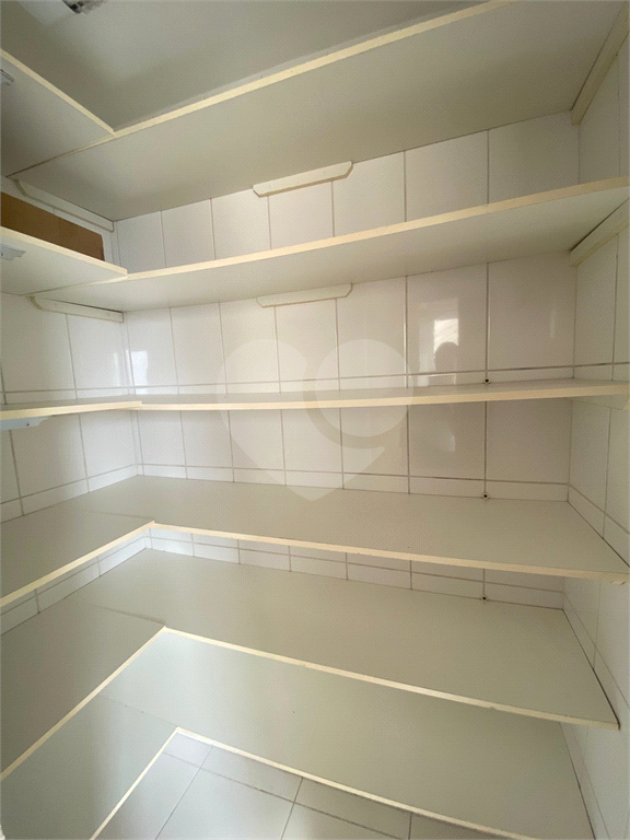 Apartamento para locação com 3 quartos e 2 vagas