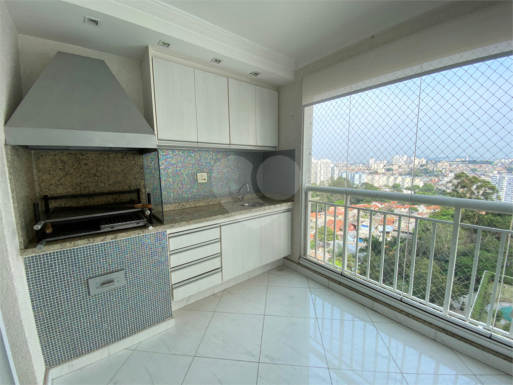 Apartamento para locação com 3 quartos e 2 vagas