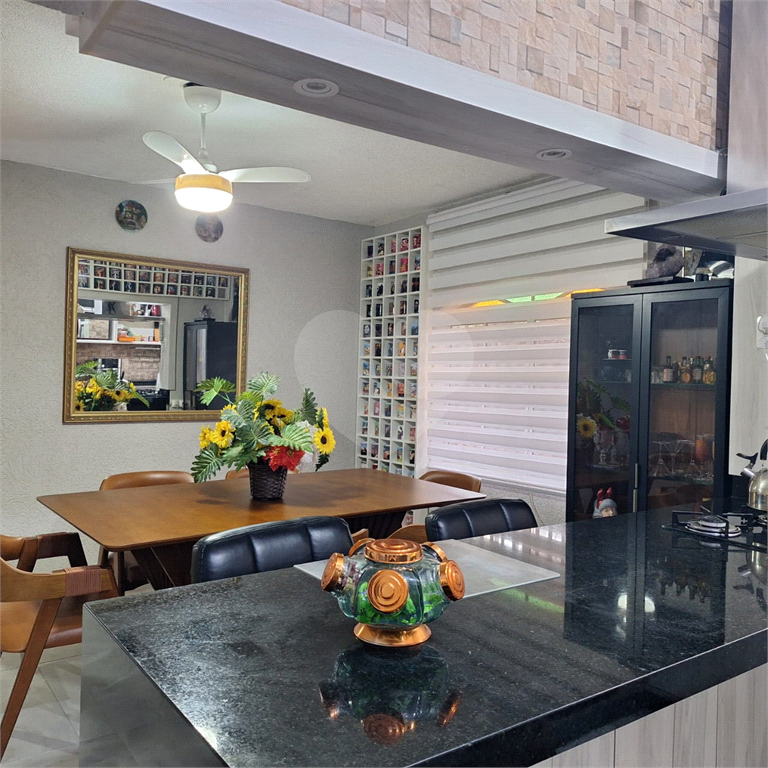 Sobrado Jardim Virginia Bianca, 2 quartos,2 vagas.