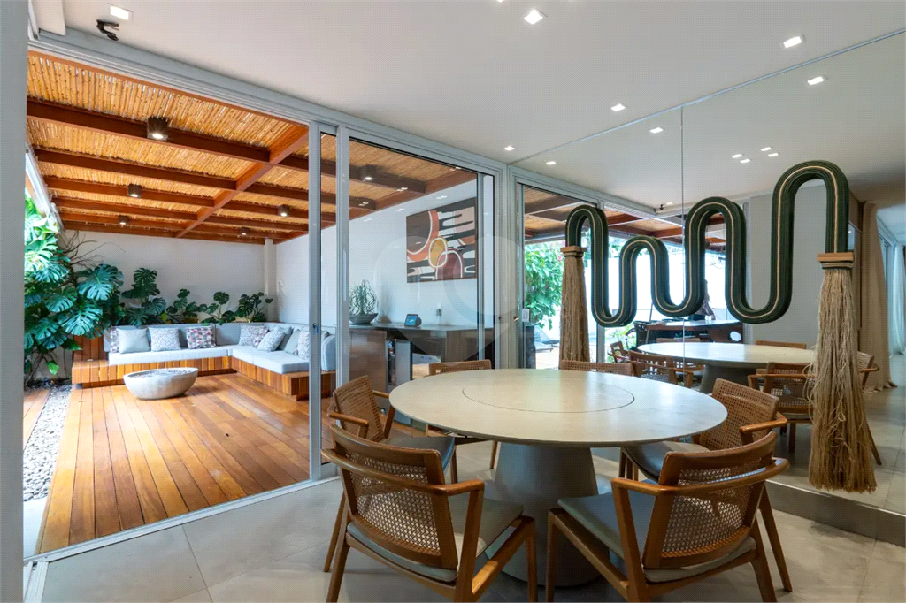 Casa em condomínio fechado no Retiro do Morumbi