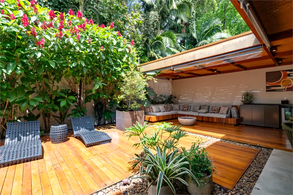 Casa em condomínio fechado no Retiro do Morumbi