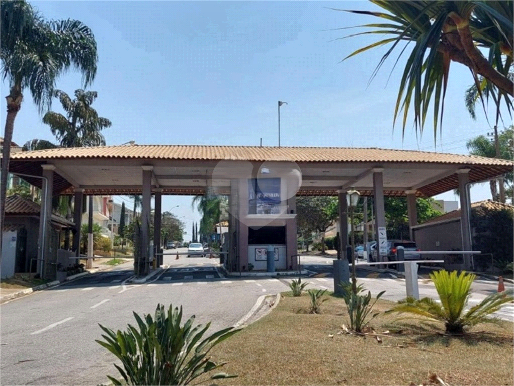 CASA DE ALTO PADRÃO À VENDA – CONDOMÍNIO RESERVA COLONIAL, VALINHOS/SP
Residência Exclusiva com 521 m² de Construção em Terreno de 686 m²
4 suítes | 7 banheiros | Piscina | Sauna | Área gourmet | Clube completo