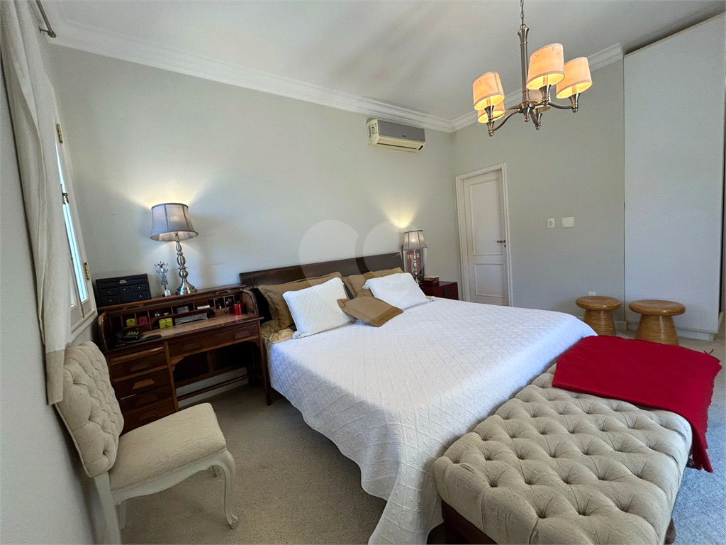 CASA DE ALTO PADRÃO À VENDA – CONDOMÍNIO RESERVA COLONIAL, VALINHOS/SP
Residência Exclusiva com 521 m² de Construção em Terreno de 686 m²
4 suítes | 7 banheiros | Piscina | Sauna | Área gourmet | Clube completo