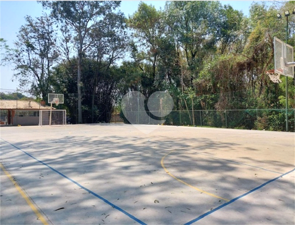 CASA DE ALTO PADRÃO À VENDA – CONDOMÍNIO RESERVA COLONIAL, VALINHOS/SP
Residência Exclusiva com 521 m² de Construção em Terreno de 686 m²
4 suítes | 7 banheiros | Piscina | Sauna | Área gourmet | Clube completo