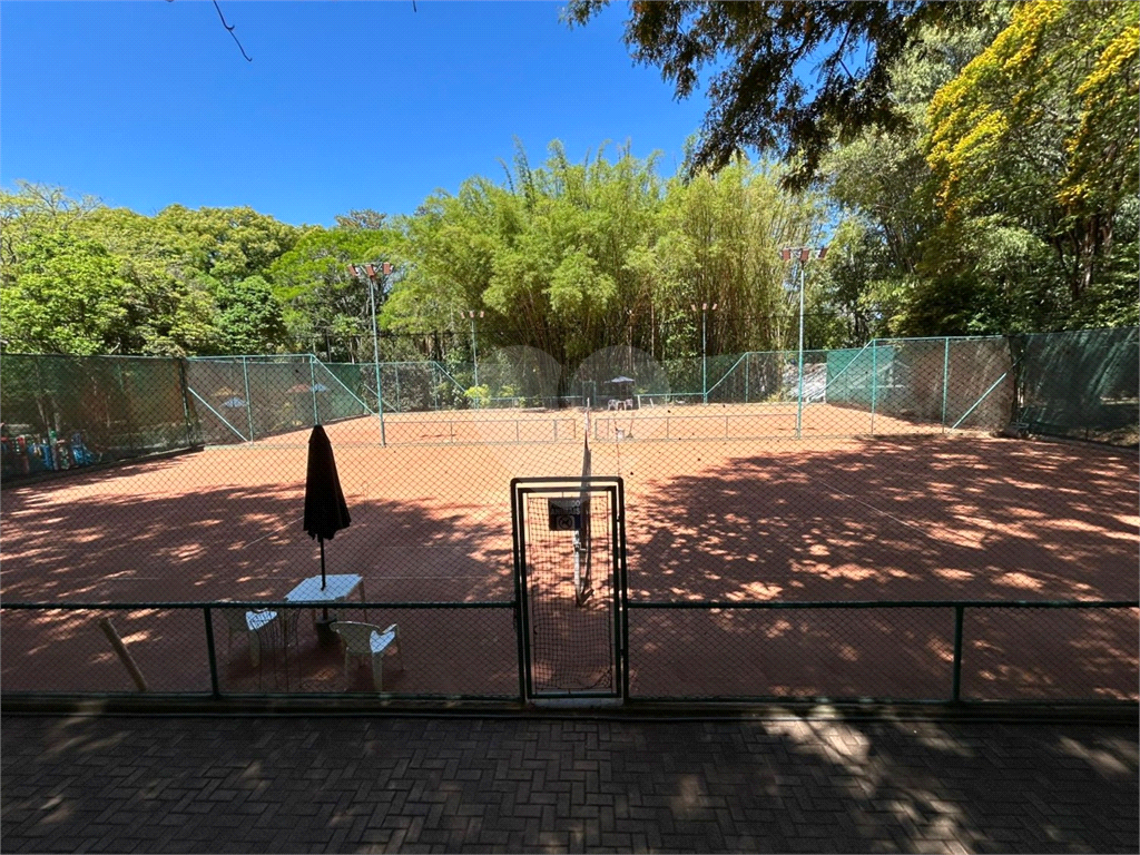 CASA DE ALTO PADRÃO À VENDA – CONDOMÍNIO RESERVA COLONIAL, VALINHOS/SP
Residência Exclusiva com 521 m² de Construção em Terreno de 686 m²
4 suítes | 7 banheiros | Piscina | Sauna | Área gourmet | Clube completo