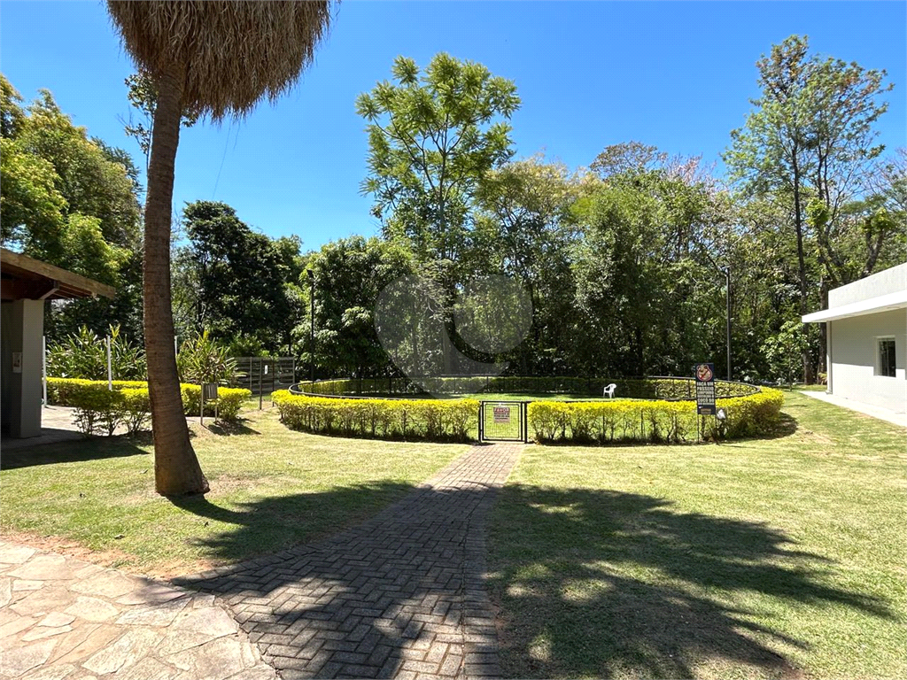 CASA DE ALTO PADRÃO À VENDA – CONDOMÍNIO RESERVA COLONIAL, VALINHOS/SP
Residência Exclusiva com 521 m² de Construção em Terreno de 686 m²
4 suítes | 7 banheiros | Piscina | Sauna | Área gourmet | Clube completo