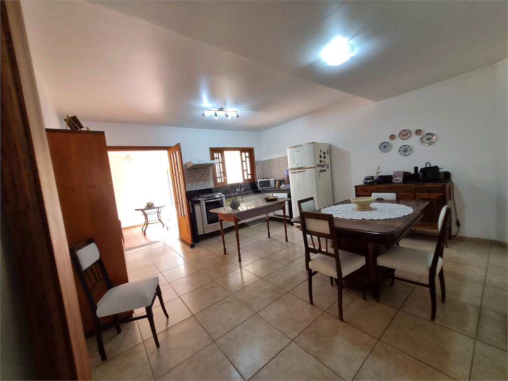 VENDA - Sobrado Jardim França: 135m²  | 3 dormitórios (1 suíte) | 2 vagas | Churrasqueira