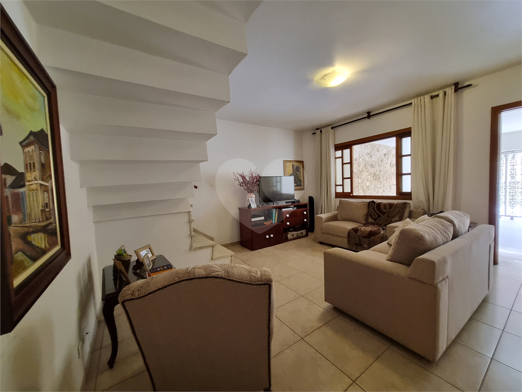 VENDA - Sobrado Jardim França: 135m²  | 3 dormitórios (1 suíte) | 2 vagas | Churrasqueira