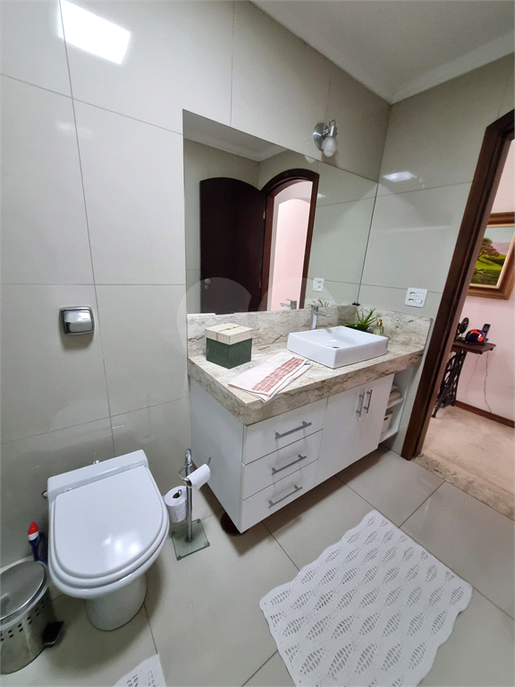 VENDA - Sobrado Jardim França: 135m²  | 3 dormitórios (1 suíte) | 2 vagas | Churrasqueira