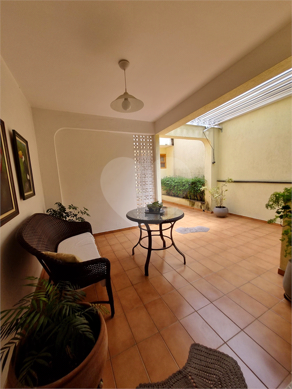 VENDA - Sobrado Jardim França: 135m²  | 3 dormitórios (1 suíte) | 2 vagas | Churrasqueira