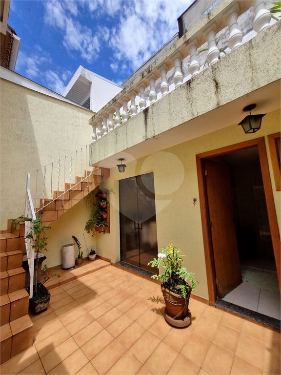 VENDA - Sobrado Jardim França: 135m²  | 3 dormitórios (1 suíte) | 2 vagas | Churrasqueira