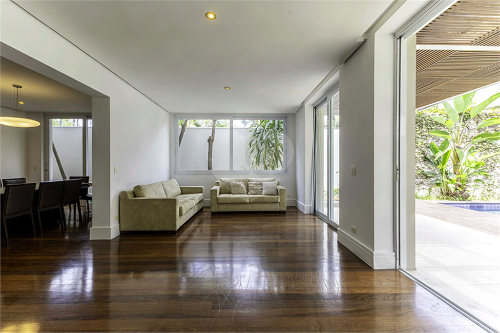 CASA em ALTO DE PINHEIROS