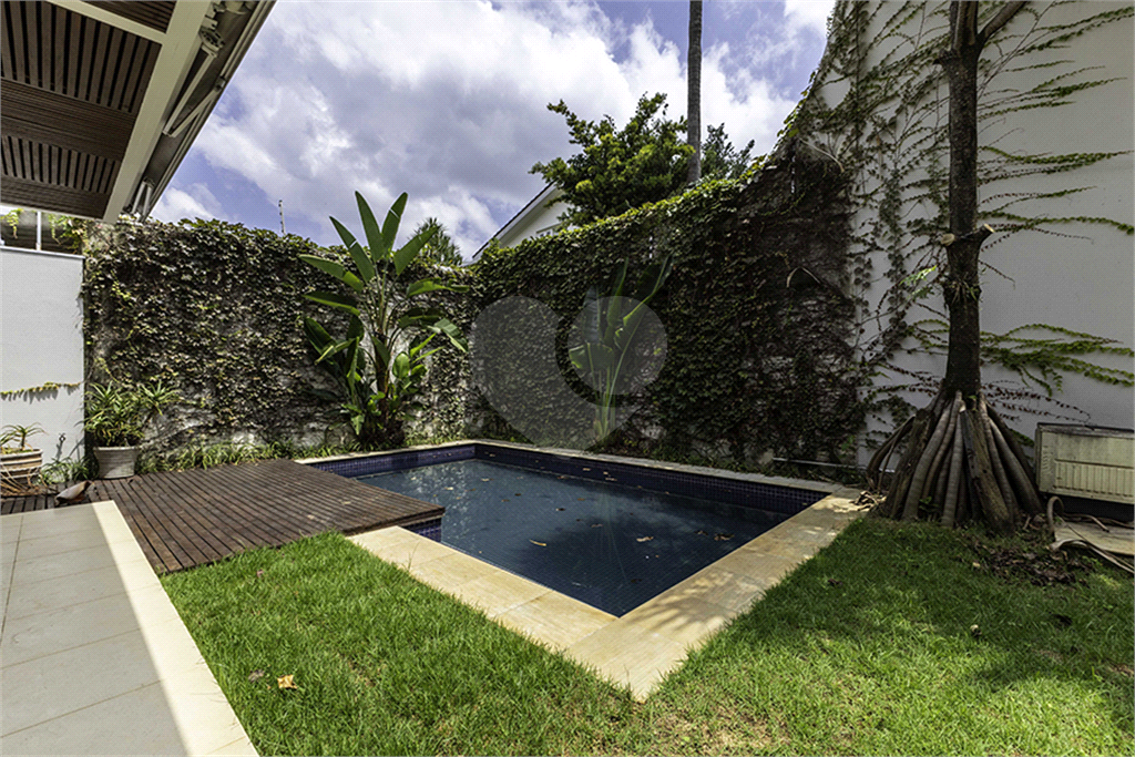 CASA em ALTO DE PINHEIROS