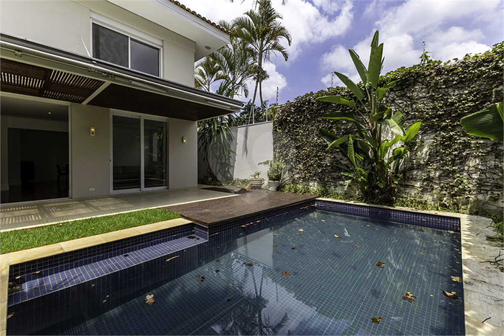 CASA em ALTO DE PINHEIROS