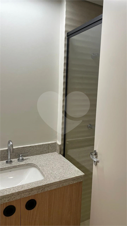 Imóvel de 71m² decorado e mobiliado 2 suítes com ar-condicionado e cozinha mobiliada 1 vaga Pinheiros