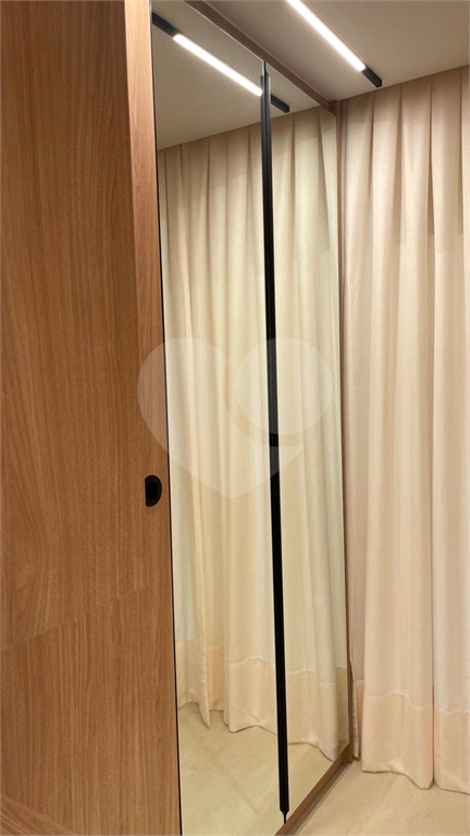 Imóvel de 71m² decorado e mobiliado 2 suítes com ar-condicionado e cozinha mobiliada 1 vaga Pinheiros