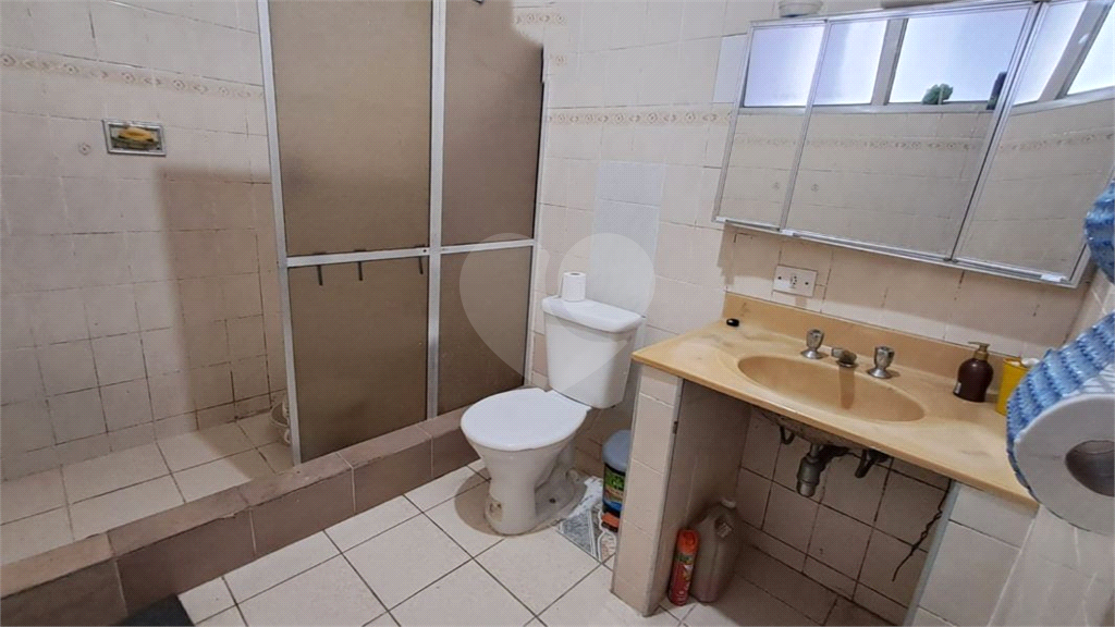 Sobrado à Venda | 430 m² | 2 dormitórios (1 suíte) | 3 edículas | 2 vagas na Vila Zatt!