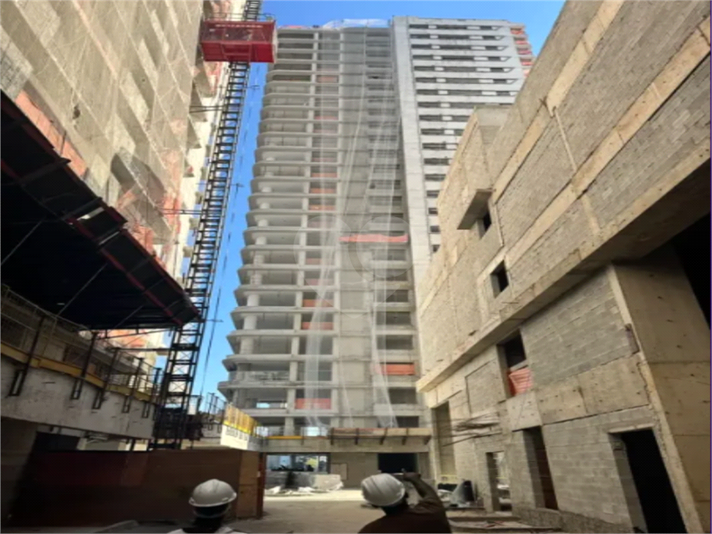 APTO 5 QUARTOS + 4 VAGAS - CONDOMINIO CASA IBIRAPURA